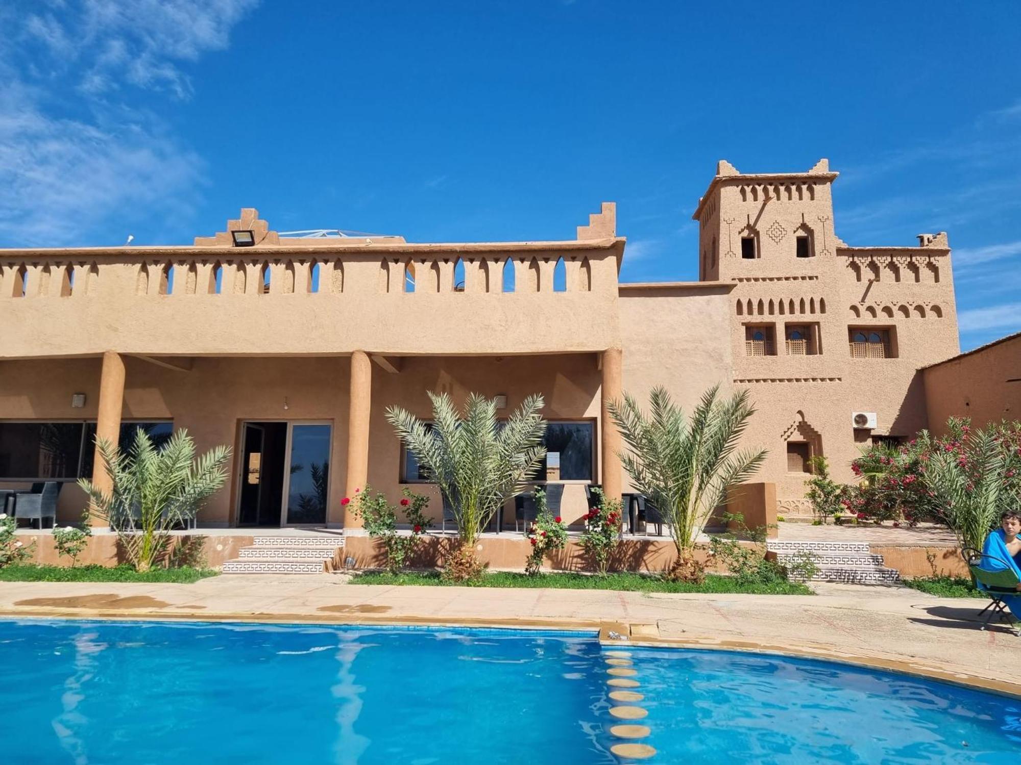 Auberge Famille Benmoro 스쿠라 외부 사진